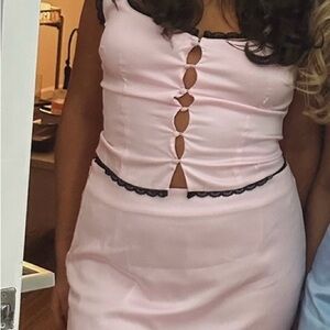 Chic Pink Cut-Out Dress with Lace Detail